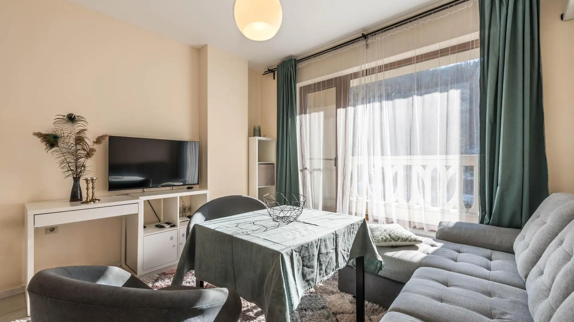 Varna Beach Apartment 0*,